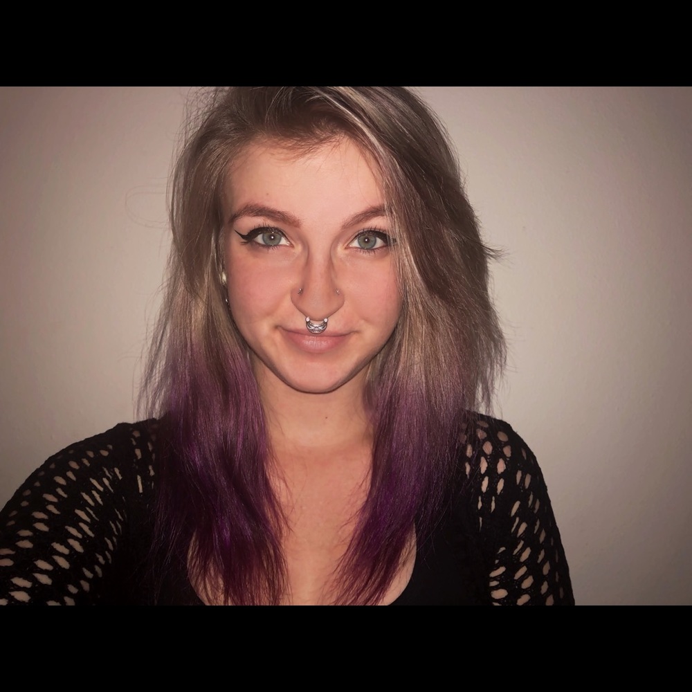 Meet your Posher, Shania